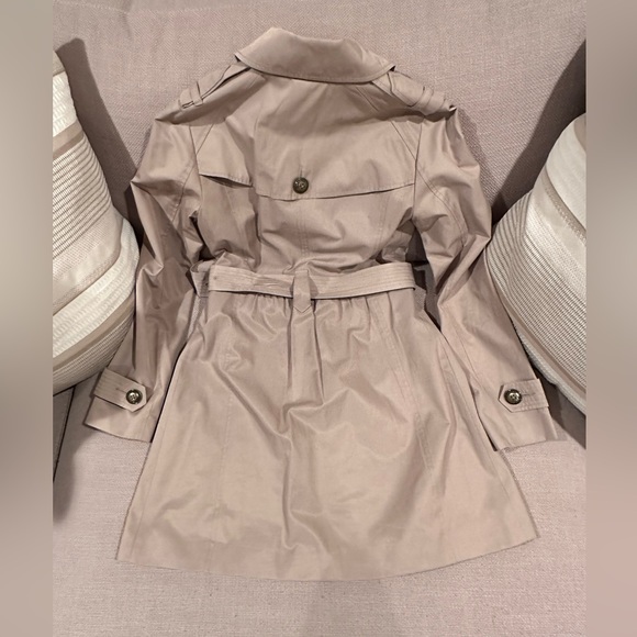 Express - Picture 2 of 10